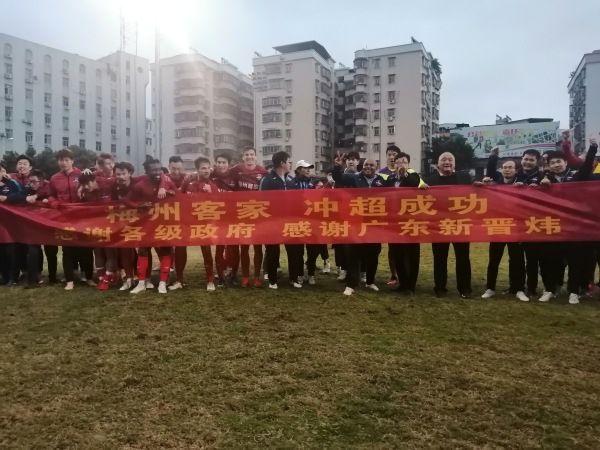 成年人免费**