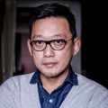 亚洲一级免费视频